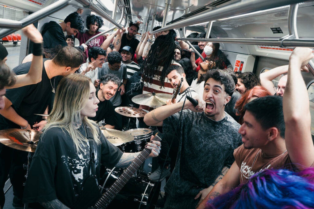 Lvcas transforma caos em força em “Bico do Corvo”